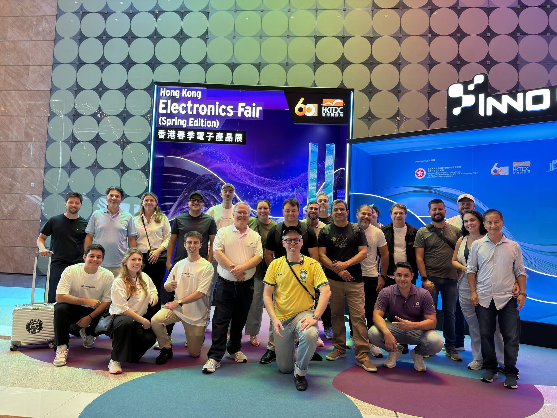 Grupo Destino China na Hong Kong Electronics Fair, edição de abril 2026