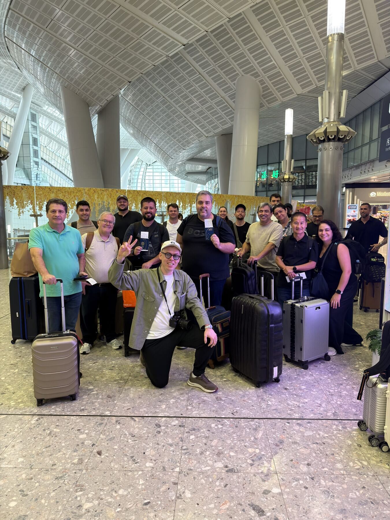 Grupo Destino China em translado de Hong Kong para Guangzhou