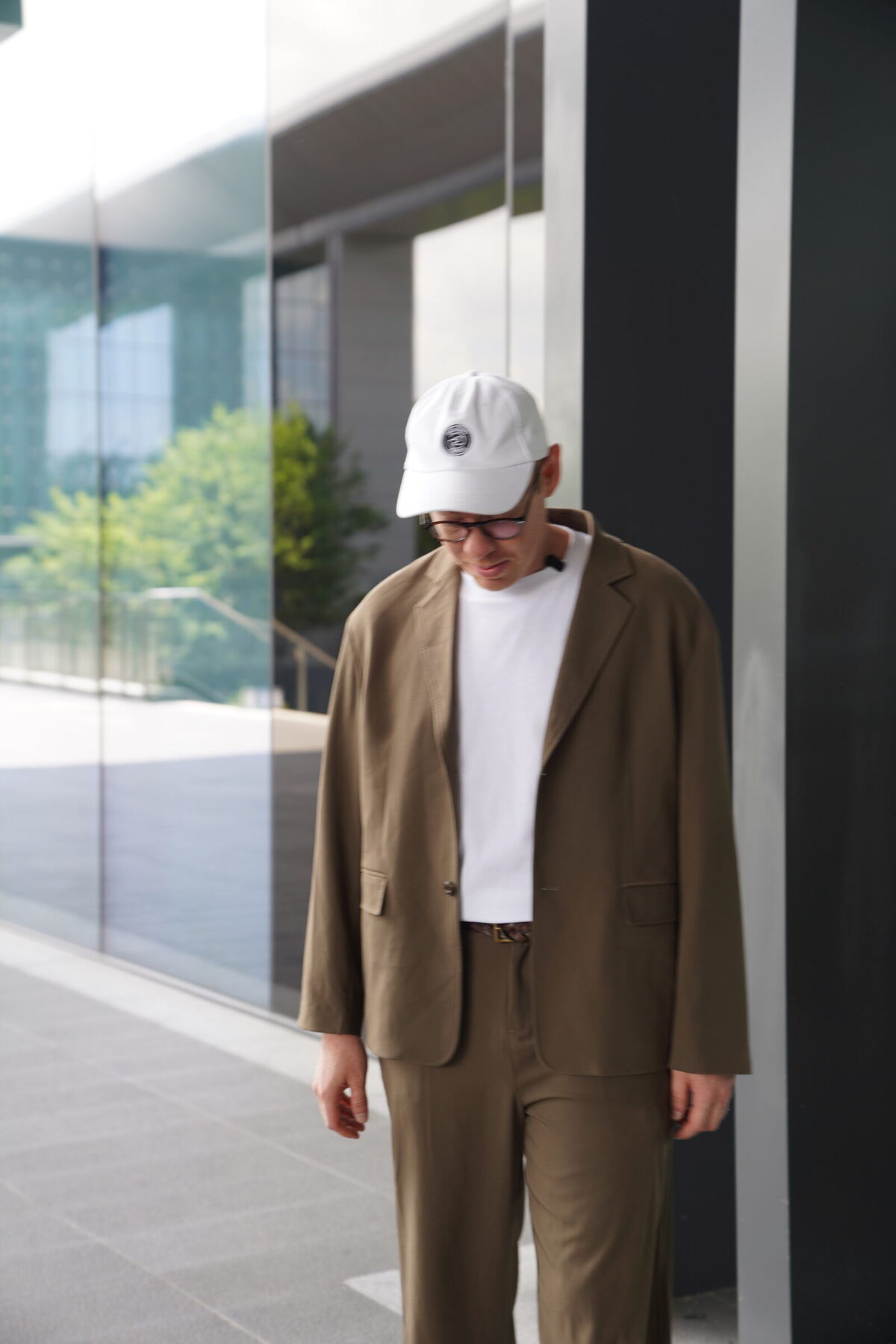 Theo Santana caminhando em Beijing — fundador da Destino China
