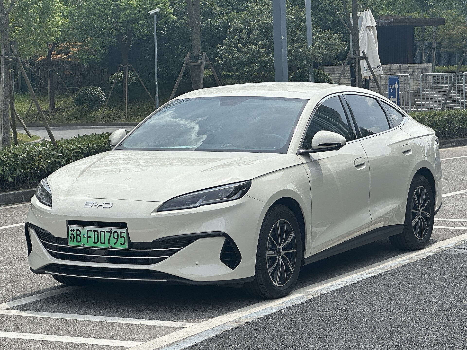 Por que o carro da BYD custa o que custa