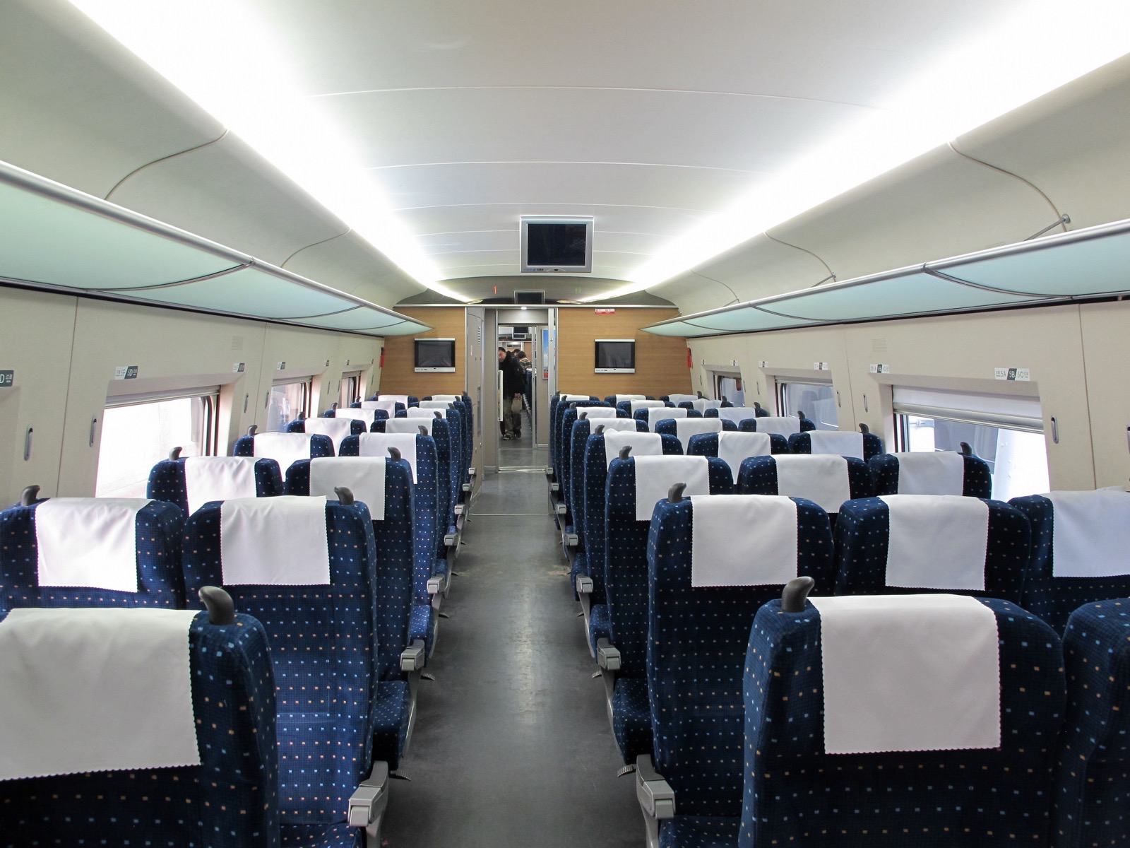 Os trens 'Fuxing' voam a 350 km/h