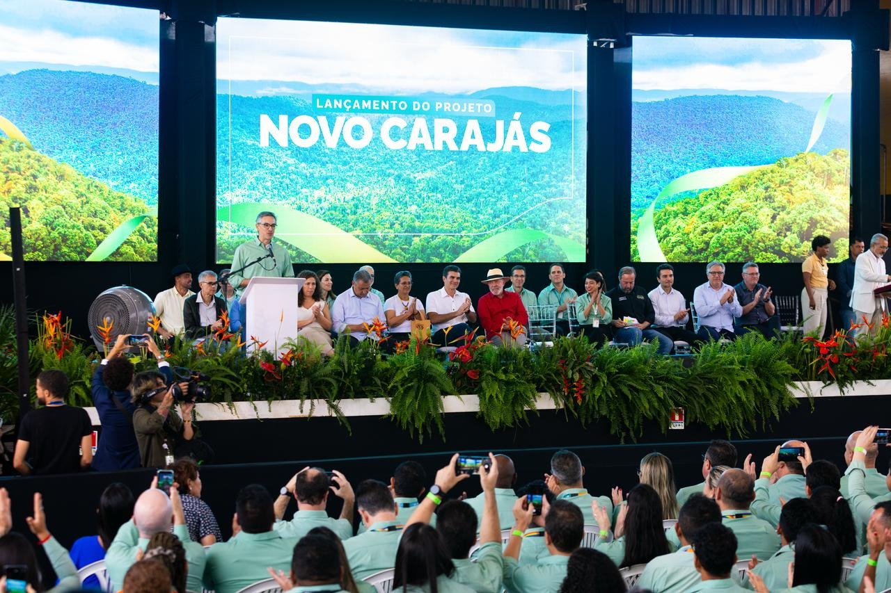Minério de ferro: ~71% vai para a China, e o preço nasce em Dalian