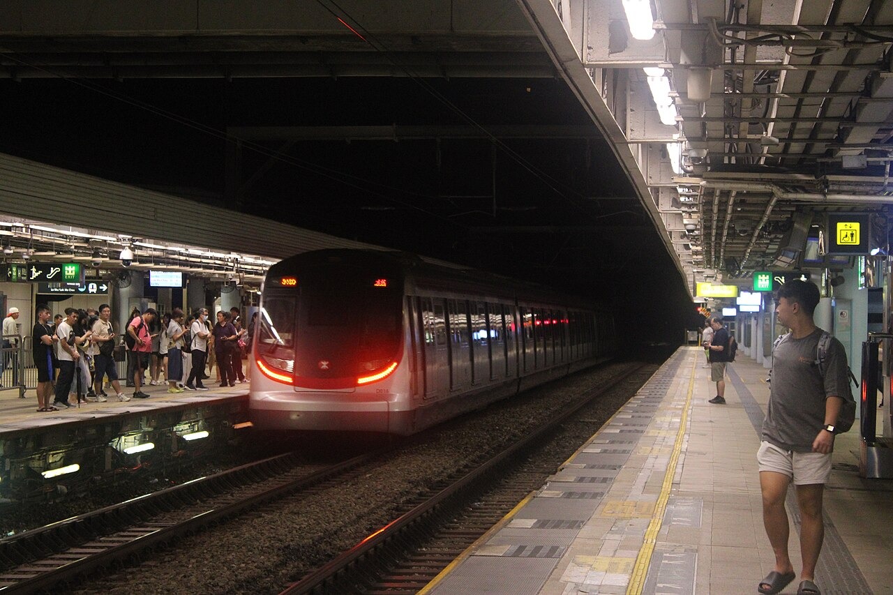 Octopus card, MTR, bonde e ferry