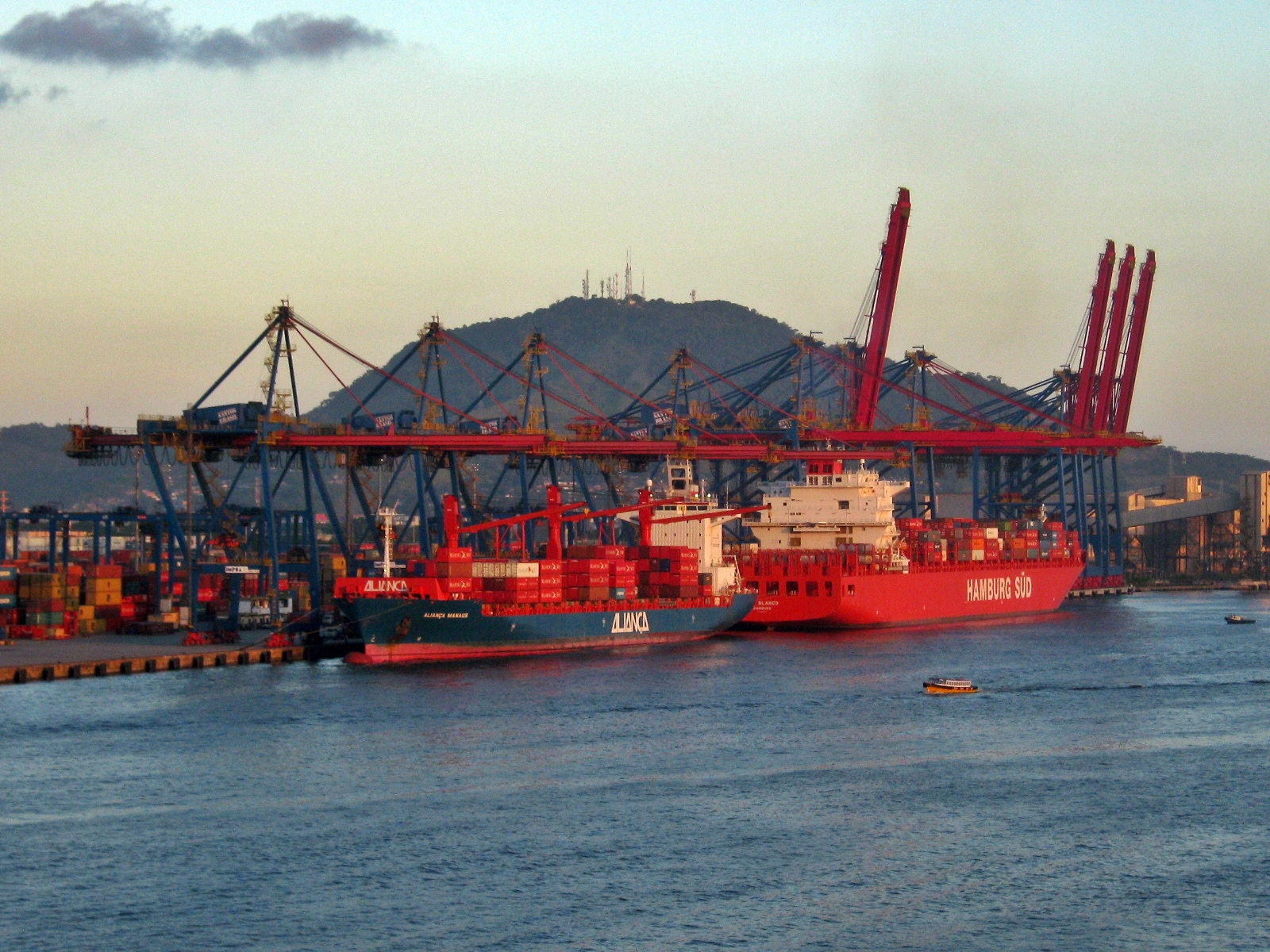 ICMS, AFRMM e a taxa do Siscomex