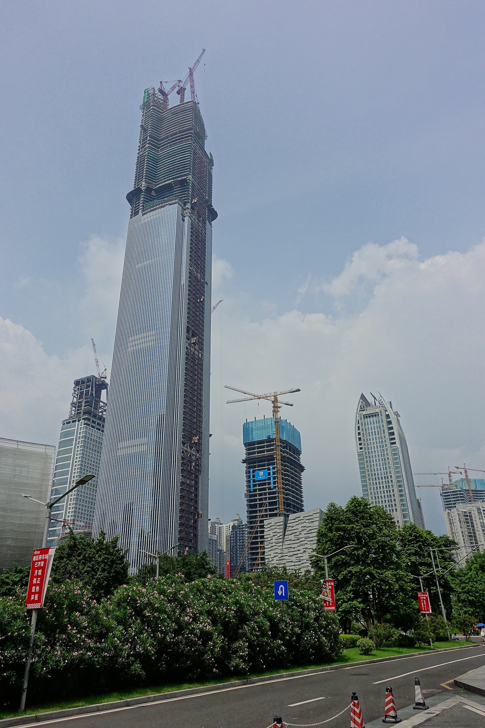 O elevador mais rapido do mundo fica na China
